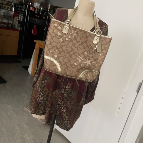 Coach Heritage Star Print Signature C Gold Brown Tote Bag MSRP $298.00 - Picture 3 of 11